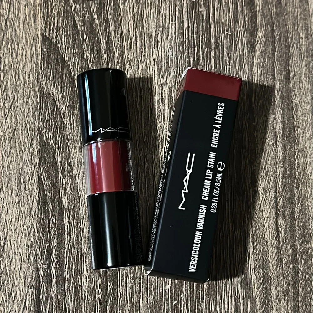 π₯°π₯°MAC Versicolour Varnish Cream Lip Stainπ₯°π₯° - Picture 6 of 6